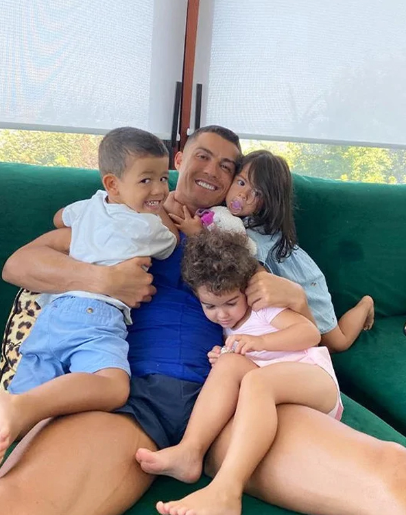 رونالدو و فرزندانش